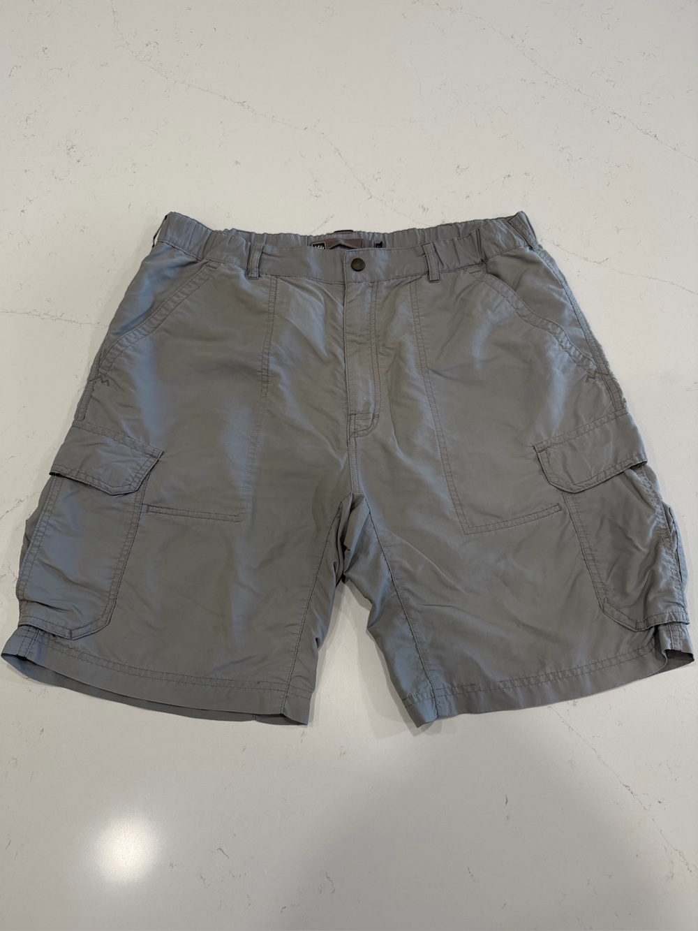 REI Men's Light Gray Cargo Shorts - Large